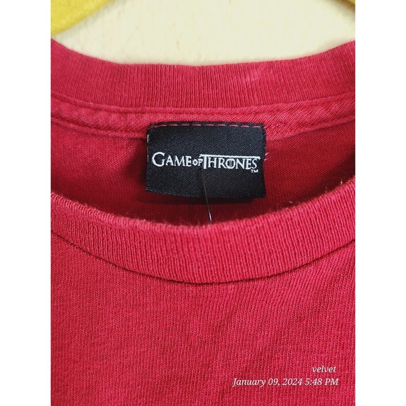 Game of Thrones T-Shirt Adult size Small Red Short Sleeve Hear Me Roar Lannister - Picture 3 of 8